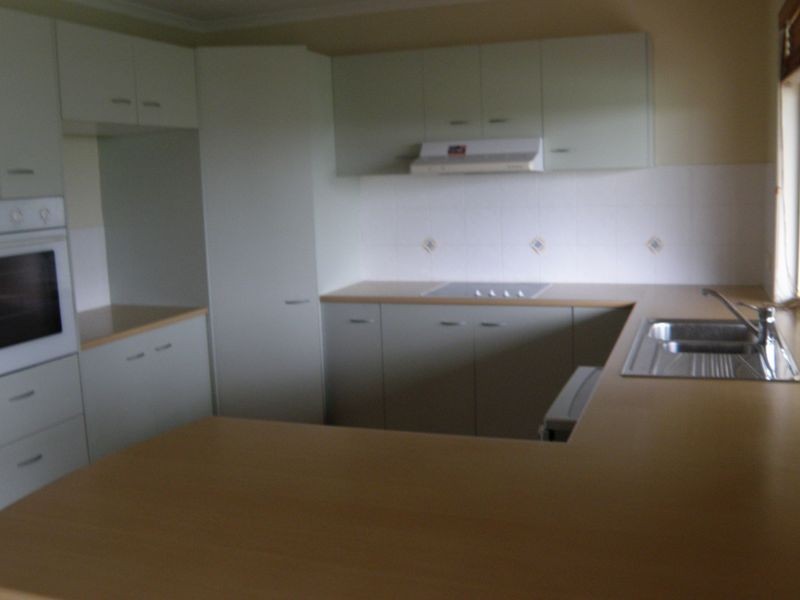 28 Paramount Drive, Warner QLD 4500