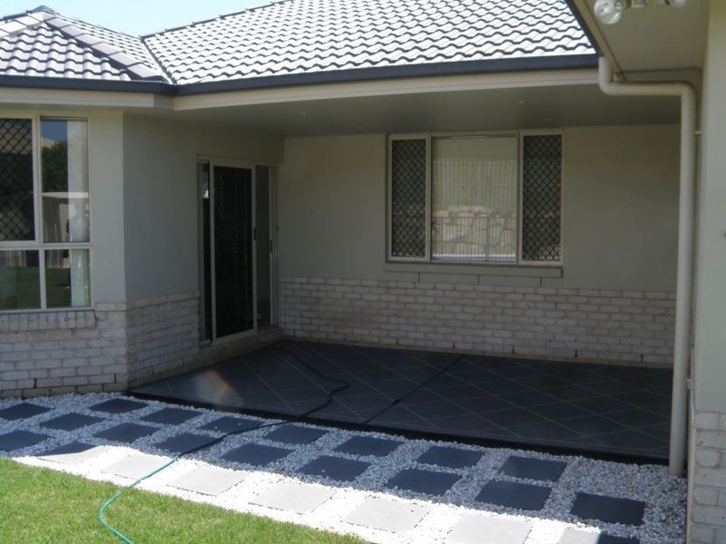 33 Echidna Parade, North Lakes QLD 4509