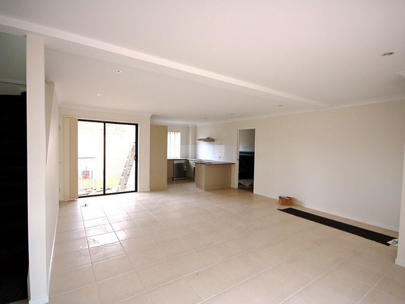 1/118 Samsonvale Road, Strathpine QLD 4500