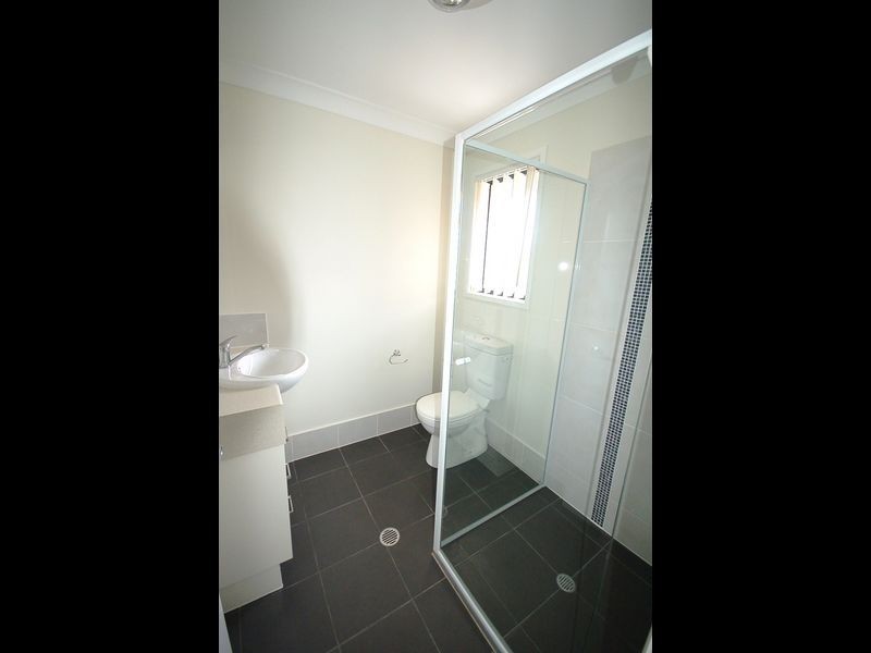 1/118 Samsonvale Road, Strathpine QLD 4500