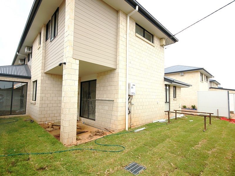 1/118 Samsonvale Road, Strathpine QLD 4500