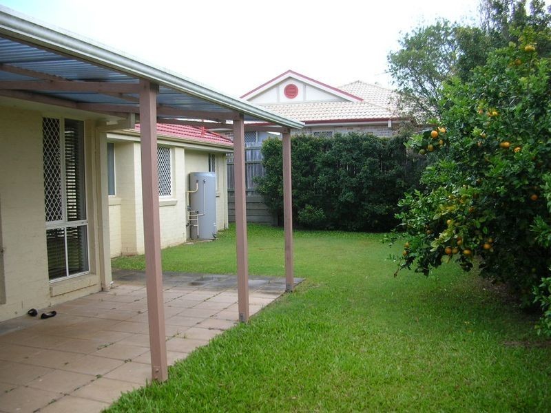 32 Kirri Avenue, Petrie QLD 4502