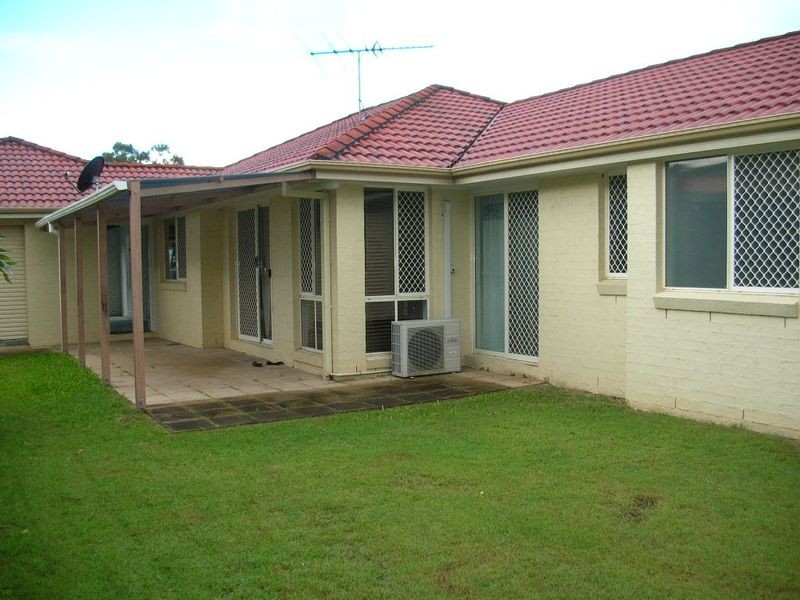 32 Kirri Avenue, Petrie QLD 4502