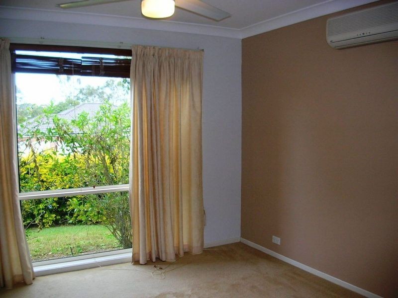 32 Kirri Avenue, Petrie QLD 4502