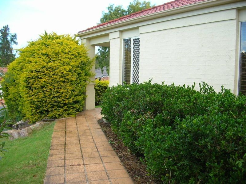 32 Kirri Avenue, Petrie QLD 4502