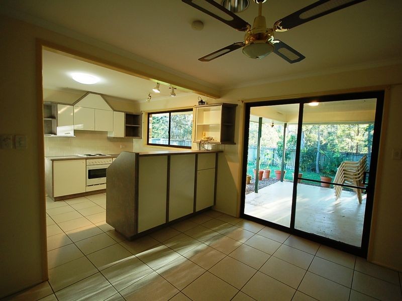 24 Killara Crescent, Petrie QLD 4502