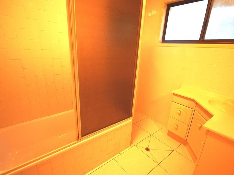 24 Killara Crescent, Petrie QLD 4502