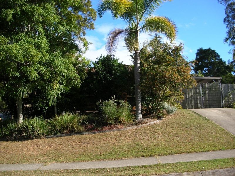 2 Connewarre Court, Petrie QLD 4502