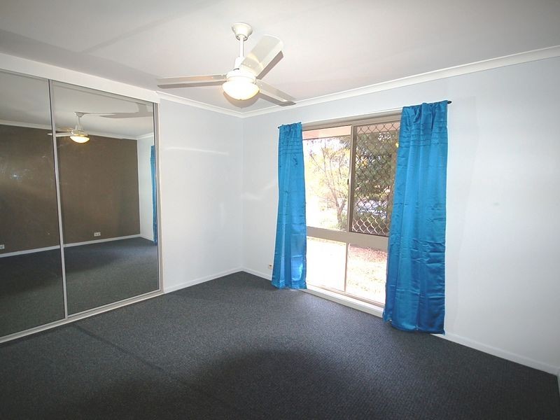 2 Connewarre Court, Petrie QLD 4502