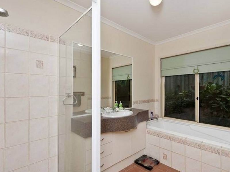 24 Clarendon Street, Strathpine QLD 4500