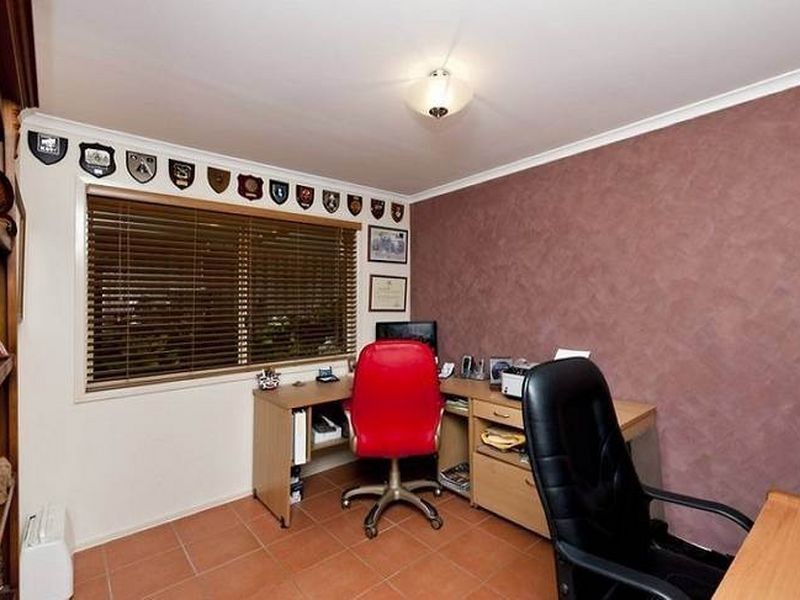 24 Clarendon Street, Strathpine QLD 4500