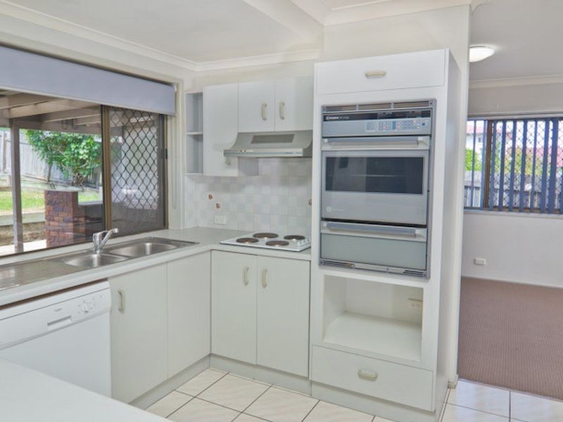 39 Banksia Street, Strathpine QLD 4500