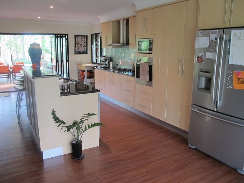 71 Whiteside Road, Whiteside QLD 4503