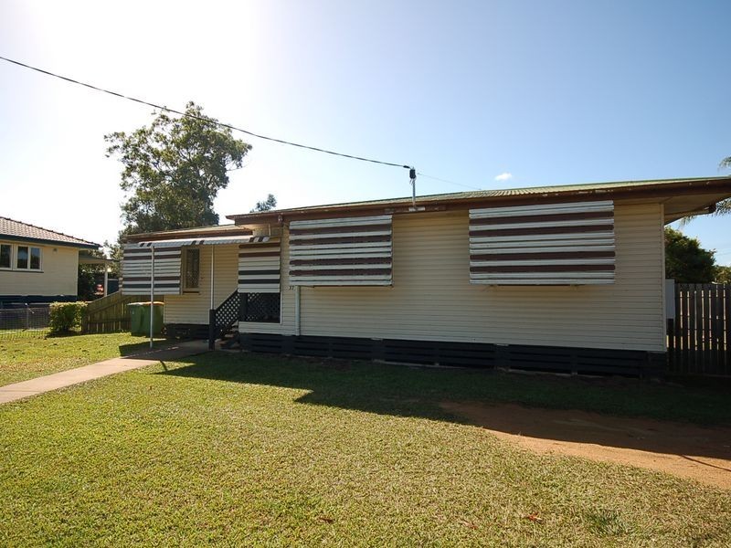37 Ellis Street, Lawnton QLD 4501