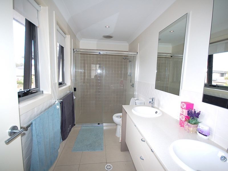 73 Highbridge Circuit, Carseldine QLD 4034