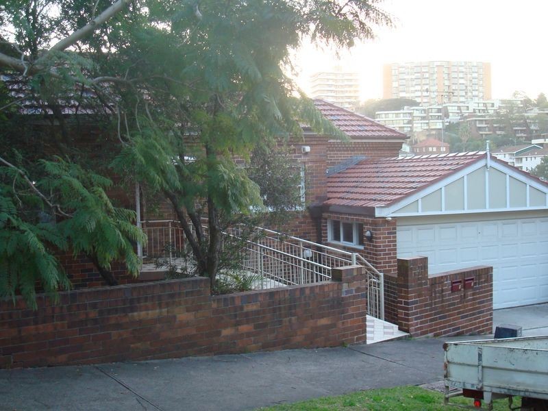 2/21 Montpelier Street, Neutral Bay NSW 2089