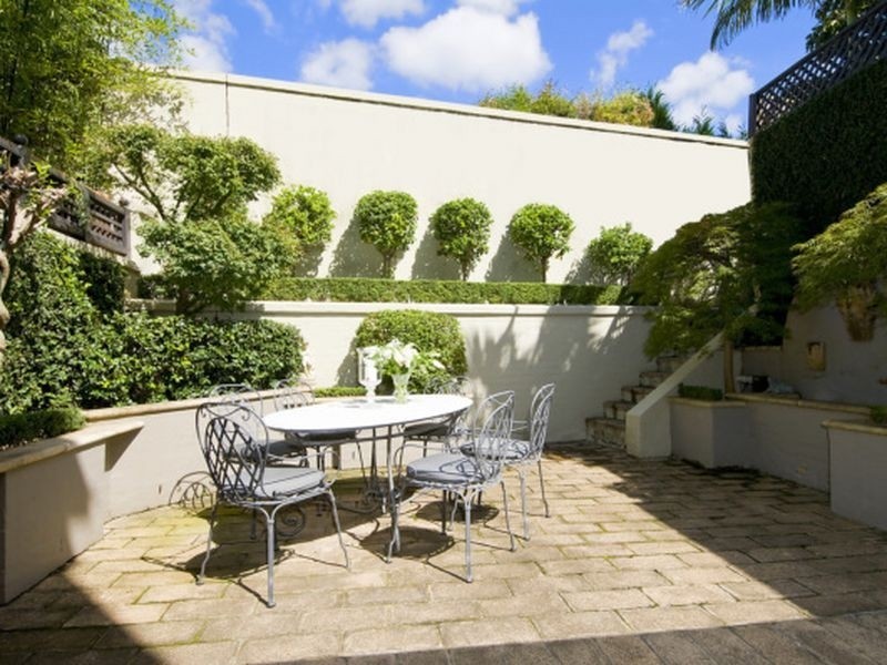 4 Waiwera Street, Mcmahons Point NSW 2060
