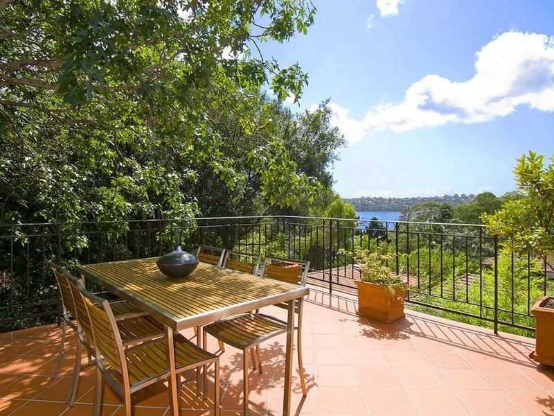 73 Pine Street East, Cammeray NSW 2062