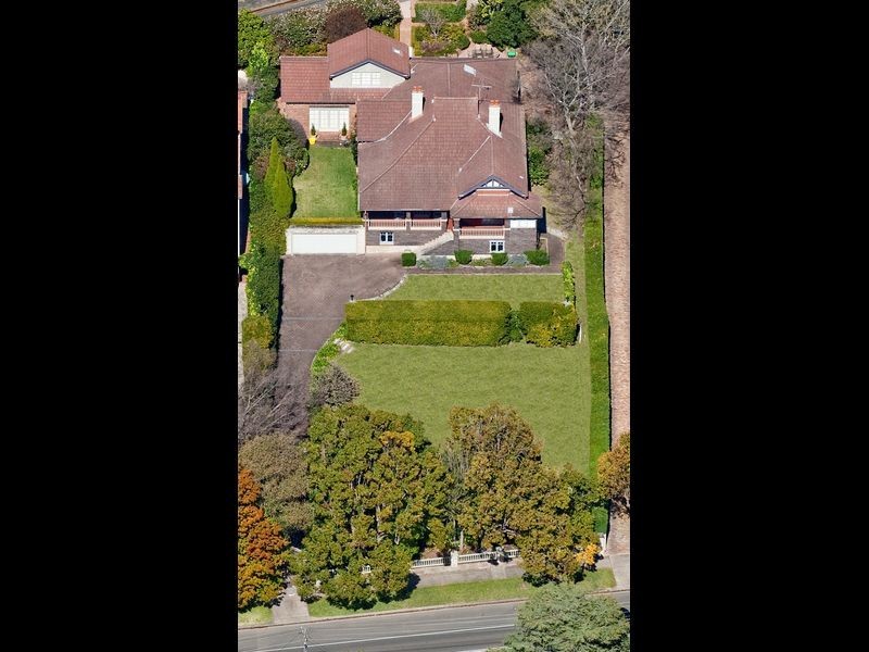 18 Middle Head Road, Mosman NSW 2088