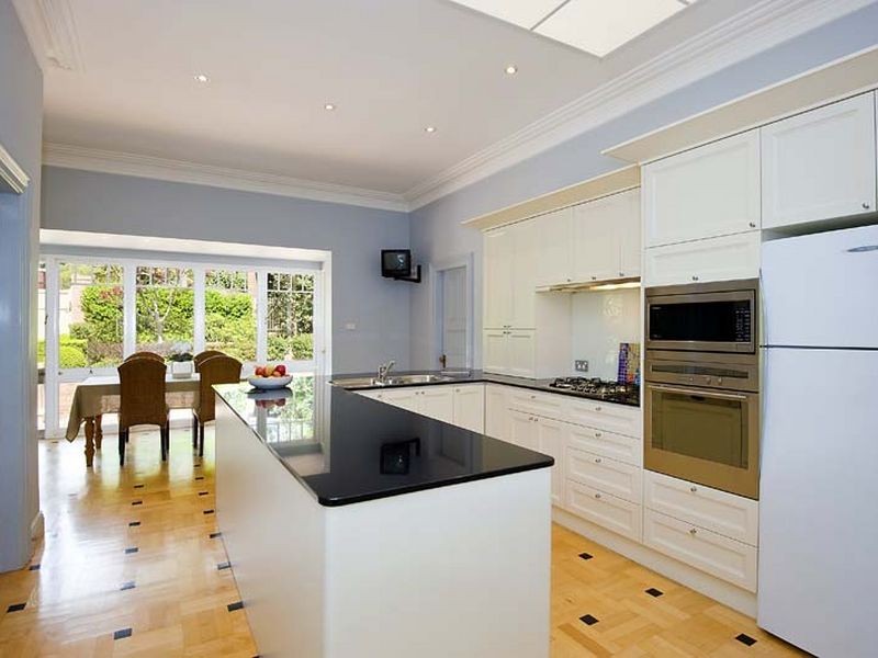 18 Middle Head Road, Mosman NSW 2088