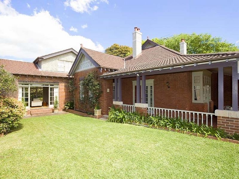 18 Middle Head Road, Mosman NSW 2088