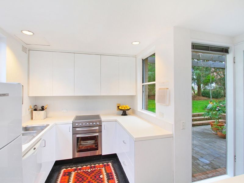 6 Commodore Crescent, Mcmahons Point NSW 2060