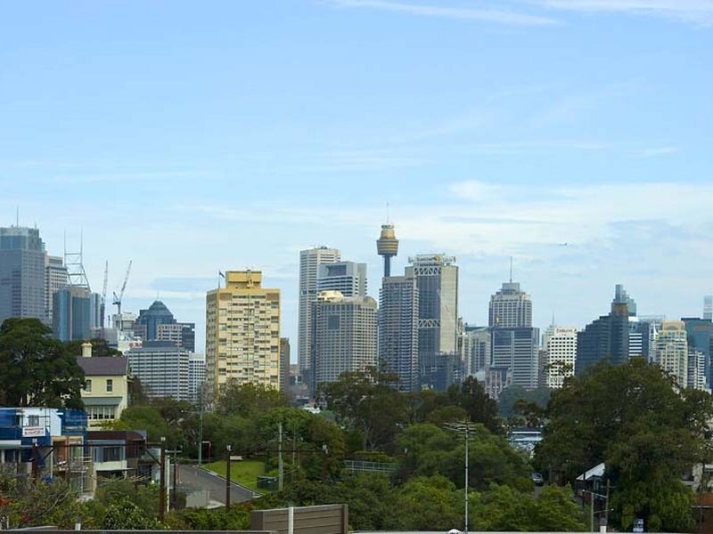 6 Commodore Crescent, Mcmahons Point NSW 2060