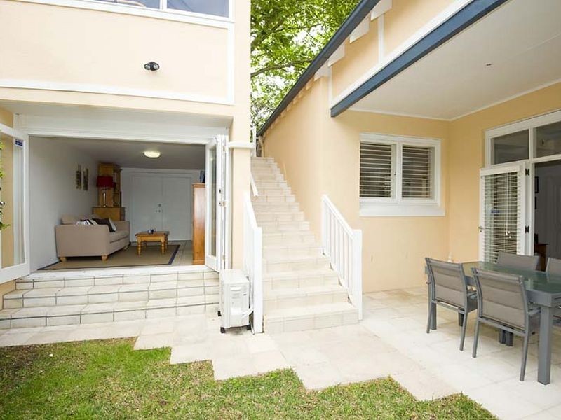 2 Holt Avenue, Mosman NSW 2088