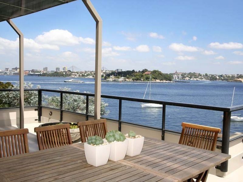 2/18 West Crescent Street, Mcmahons Point NSW 2060