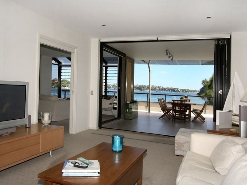 2/18 West Crescent Street, Mcmahons Point NSW 2060