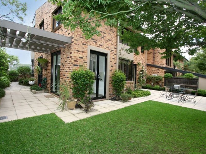 2/18 West Crescent Street, Mcmahons Point NSW 2060