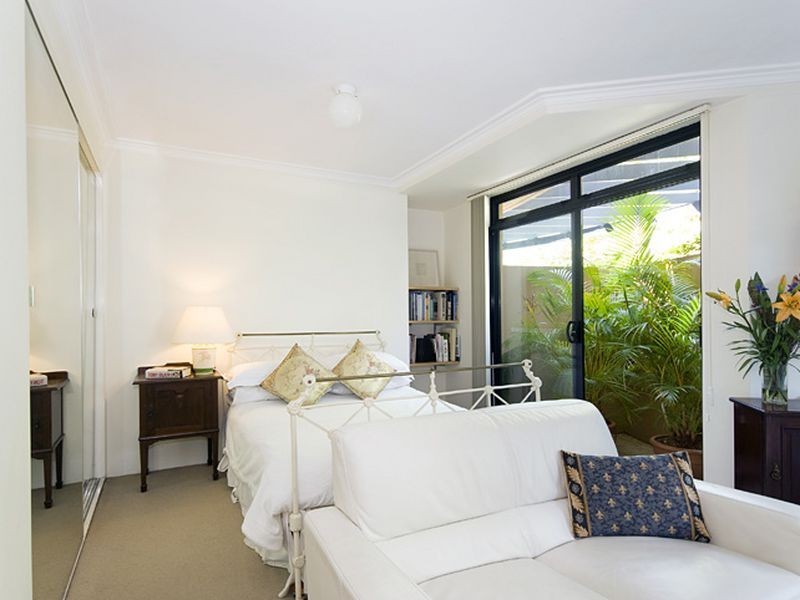 1/240 Ben Boyd Road, Neutral Bay NSW 2089