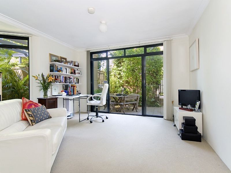 1/240 Ben Boyd Road, Neutral Bay NSW 2089