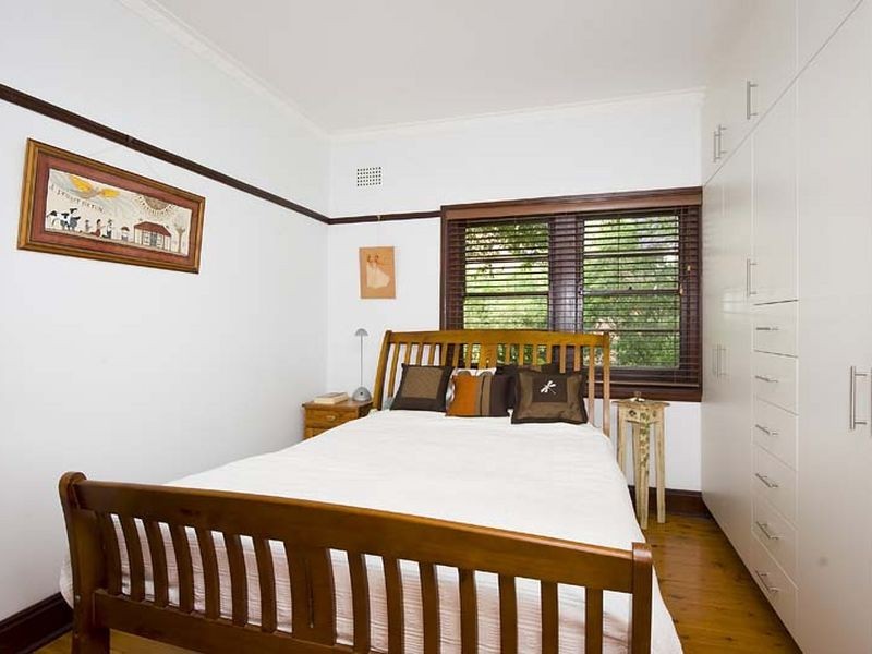 1/12 Mcdougall Street, Kirribilli NSW 2061