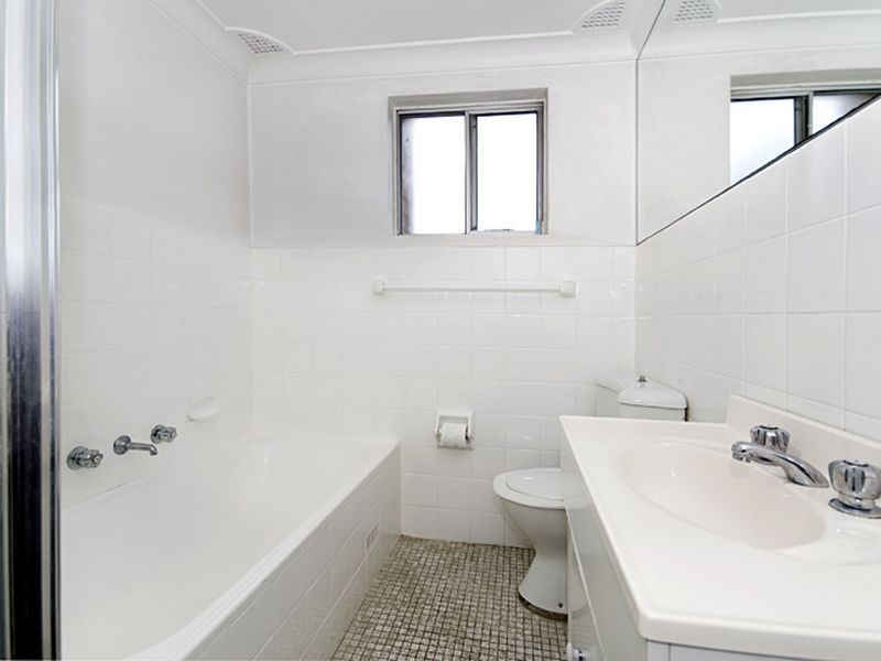 12/26-28 Eaton Street, Neutral Bay NSW 2089