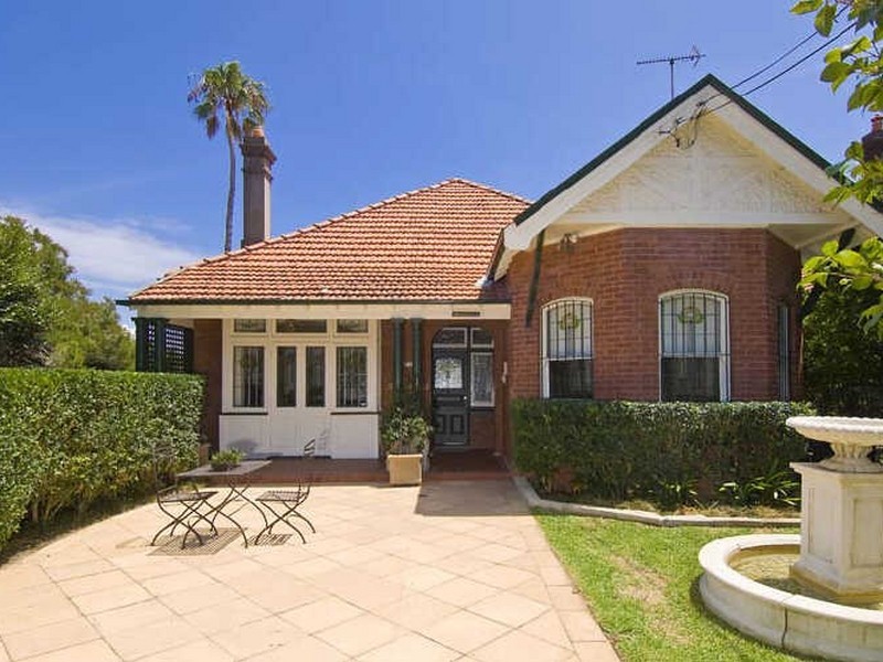 2 Milton Avenue, Mosman NSW 2088
