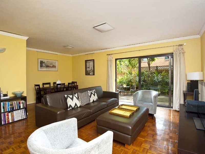 2/28 Waters Road, Neutral Bay NSW 2089