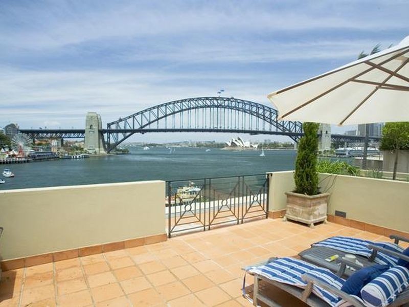 4/6 Henry Lawson Avenue, Mcmahons Point NSW 2060