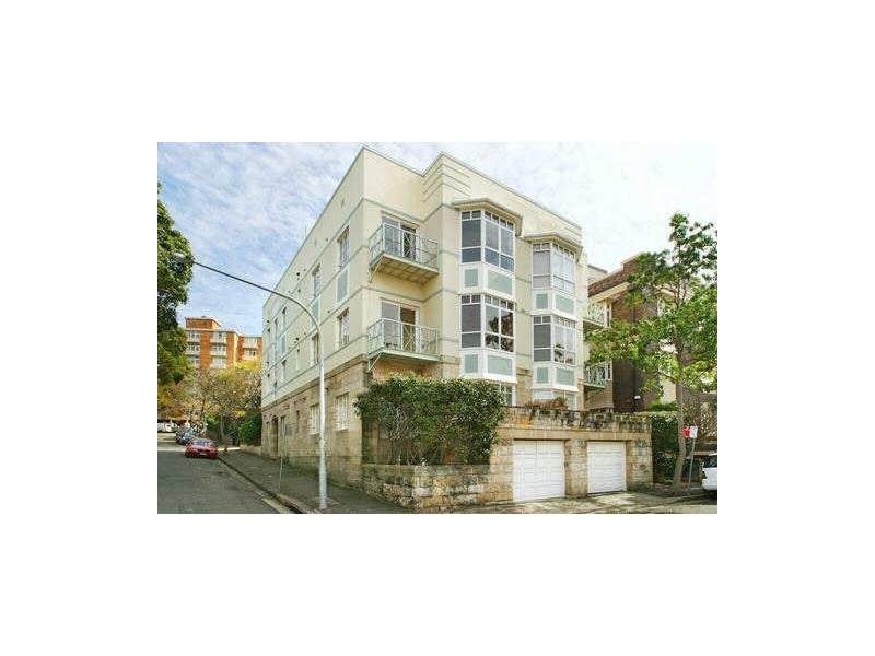 3/4 Holbrook Avenue, Kirribilli NSW 2061