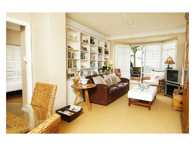 3/4 Holbrook Avenue, Kirribilli NSW 2061