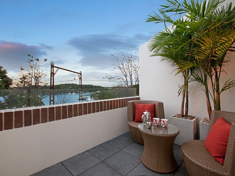 11 Commodore Street, Mcmahons Point NSW 2060