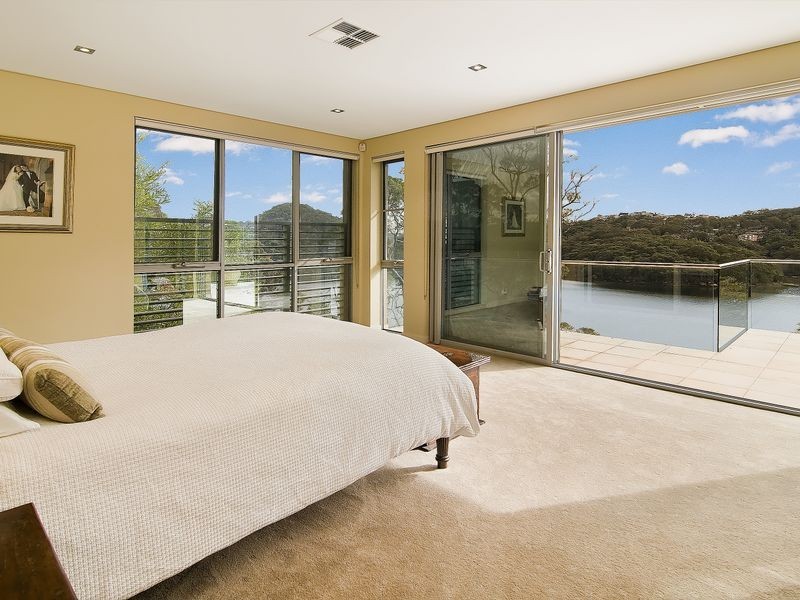 327 Edinburgh Road, Castlecrag NSW 2068