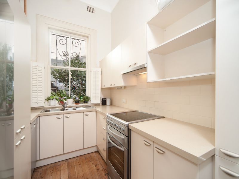 2/46 Carabella Street, Kirribilli NSW 2061