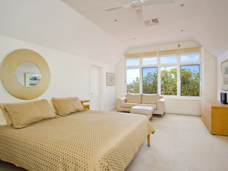 11 Colindia Avenue, Neutral Bay NSW 2089