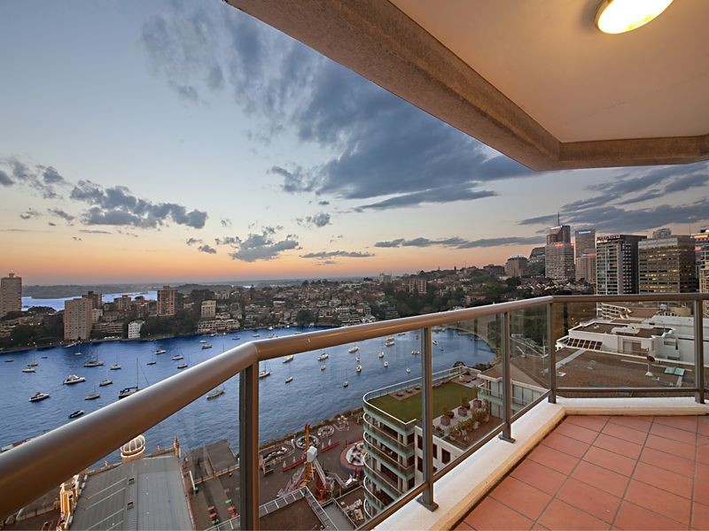 2102/37 Glen Street, Milsons Point NSW 2061