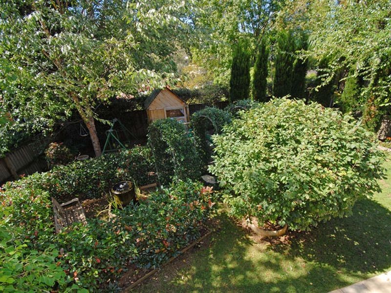 4 Holdsworth Avenue, St Leonards NSW 2065