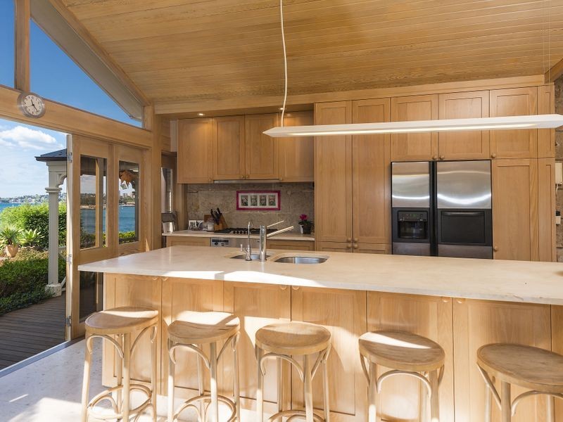 11 Holbrook Avenue, Kirribilli NSW 2061