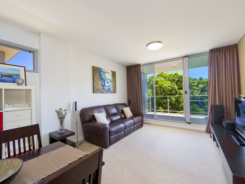 402/2 Duntroon Avenue, St Leonards NSW 2065