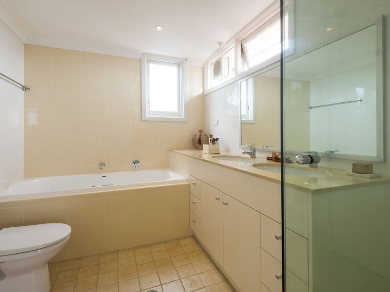 2 Effingham Street, Mosman NSW 2088