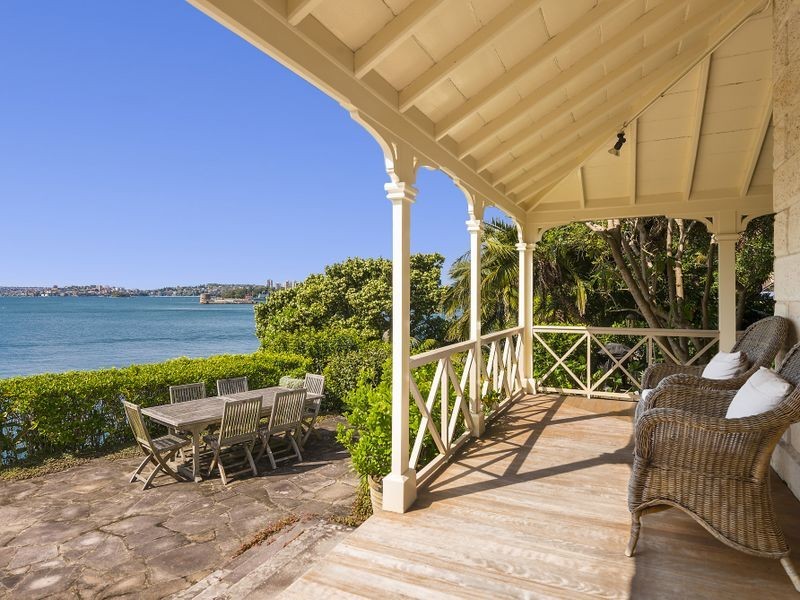 11 Holbrook Avenue, Kirribilli NSW 2061